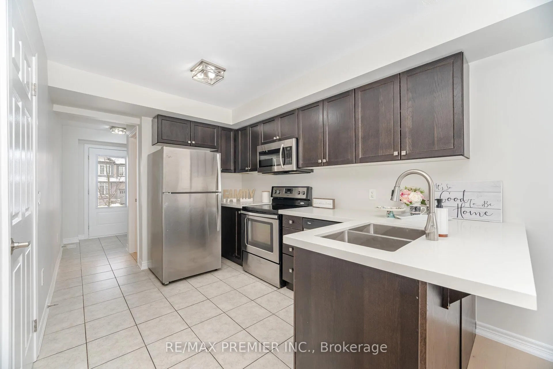 Photo 5 of 804 Cook Crescent, Shelburne — HOMEH