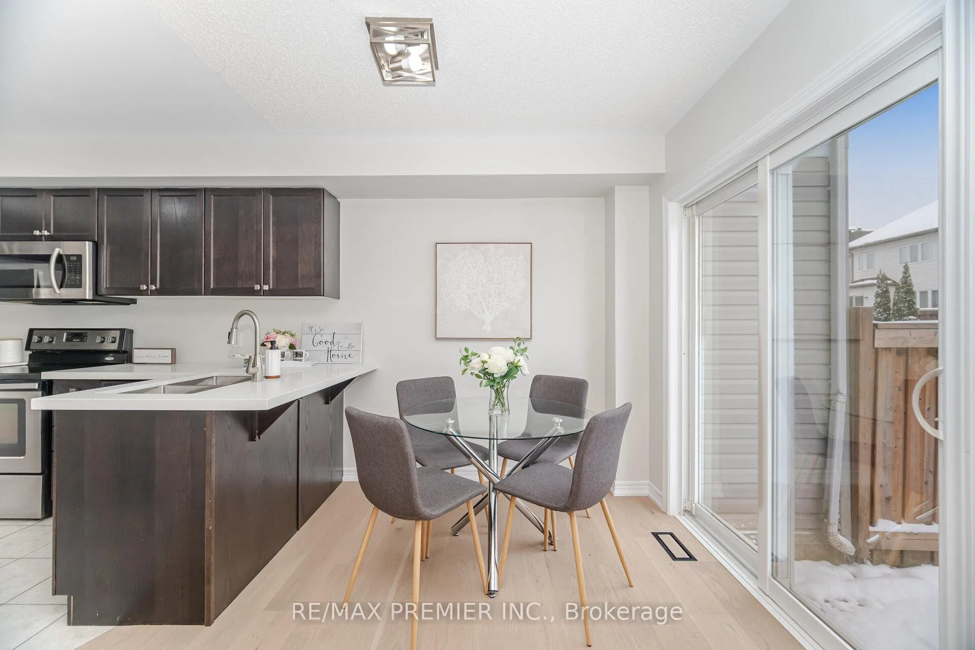 Photo 7 of 804 Cook Crescent, Shelburne — HOMEH