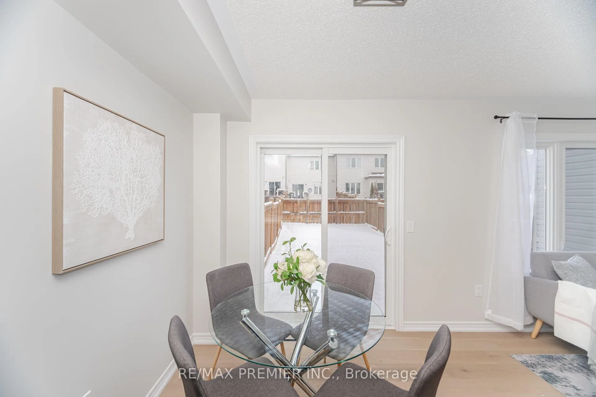 Photo 8 of 804 Cook Crescent, Shelburne — HOMEH