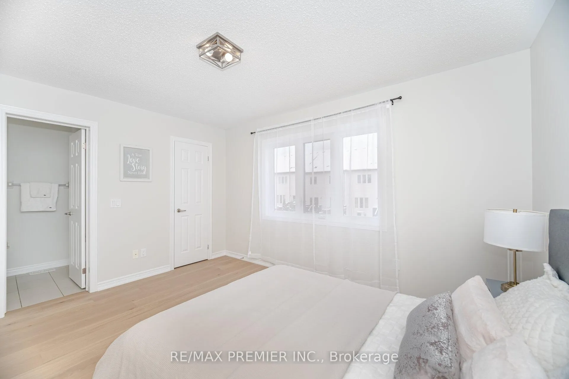 Photo 17 of 804 Cook Crescent, Shelburne — HOMEH
