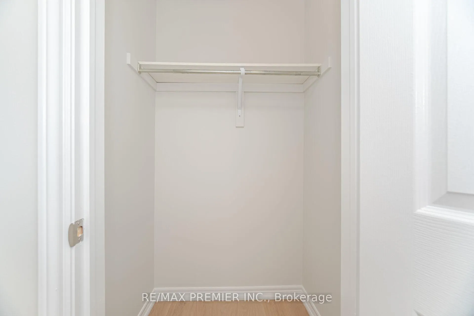 Photo 22 of 804 Cook Crescent, Shelburne — HOMEH