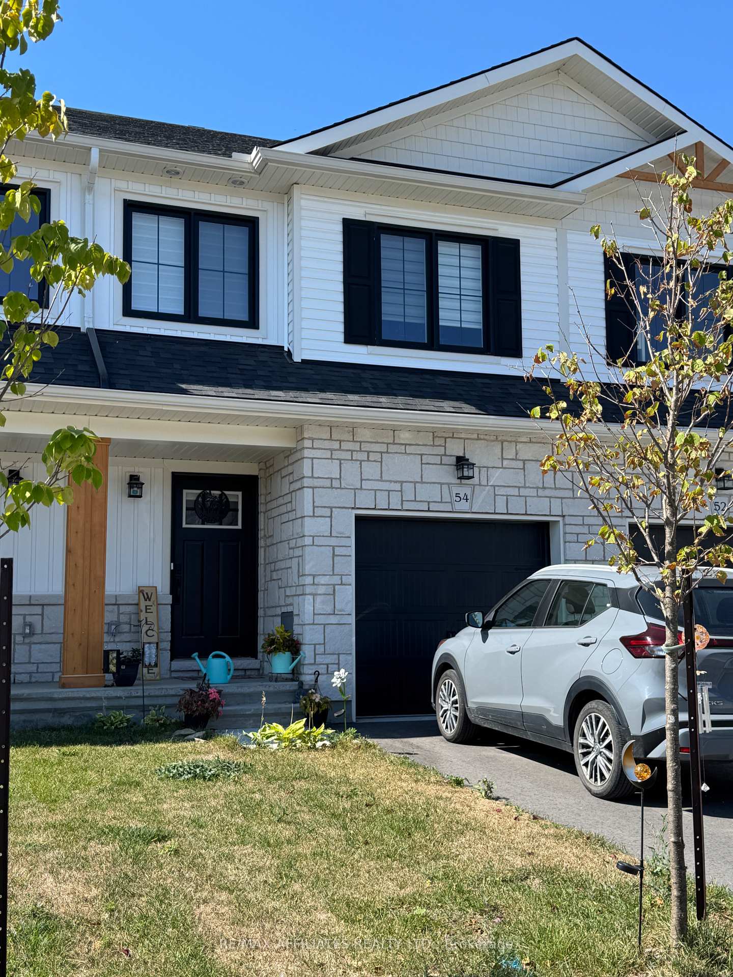 Photo 3 of 54 Staples Boulevard, Smiths Falls — HOMEH
