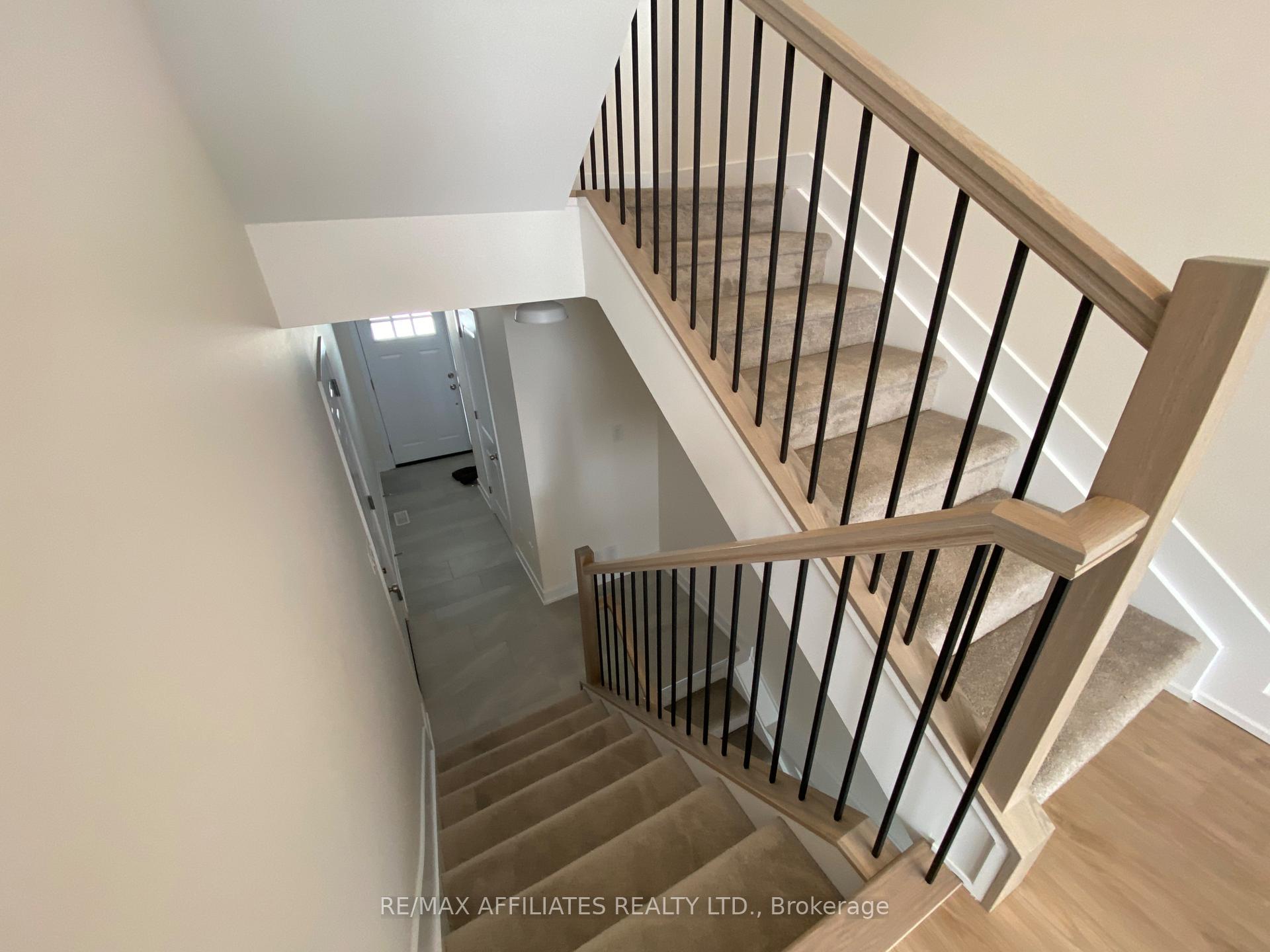 Photo 4 of 54 Staples Boulevard, Smiths Falls — HOMEH