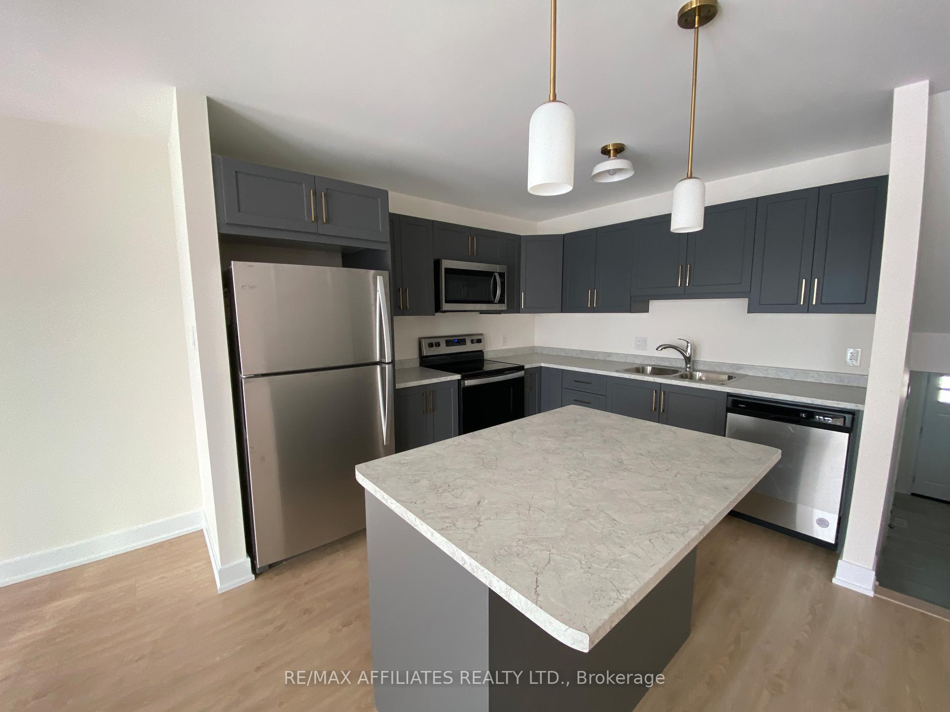 Photo 7 of 54 Staples Boulevard, Smiths Falls — HOMEH
