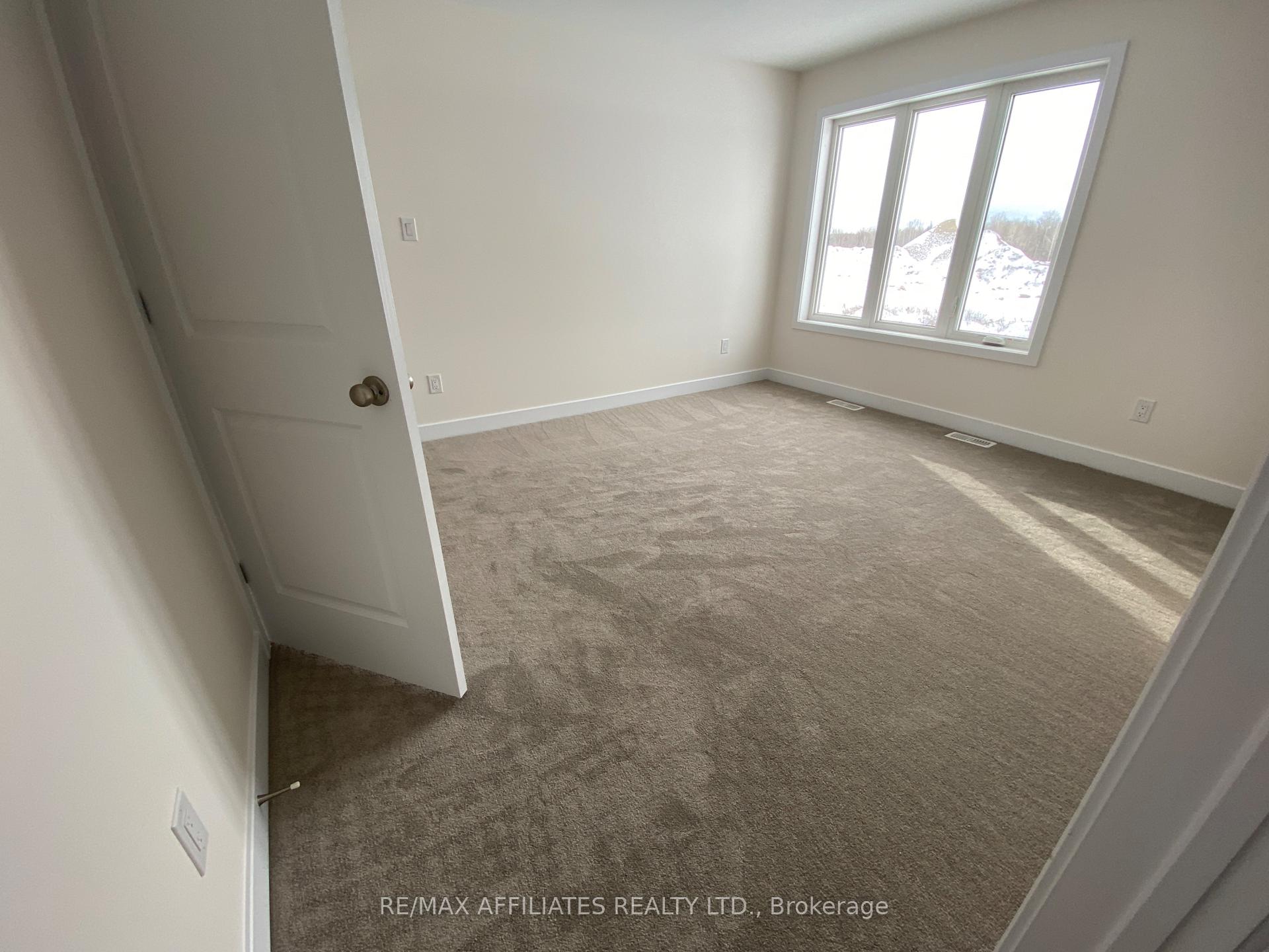 Photo 19 of 54 Staples Boulevard, Smiths Falls — HOMEH