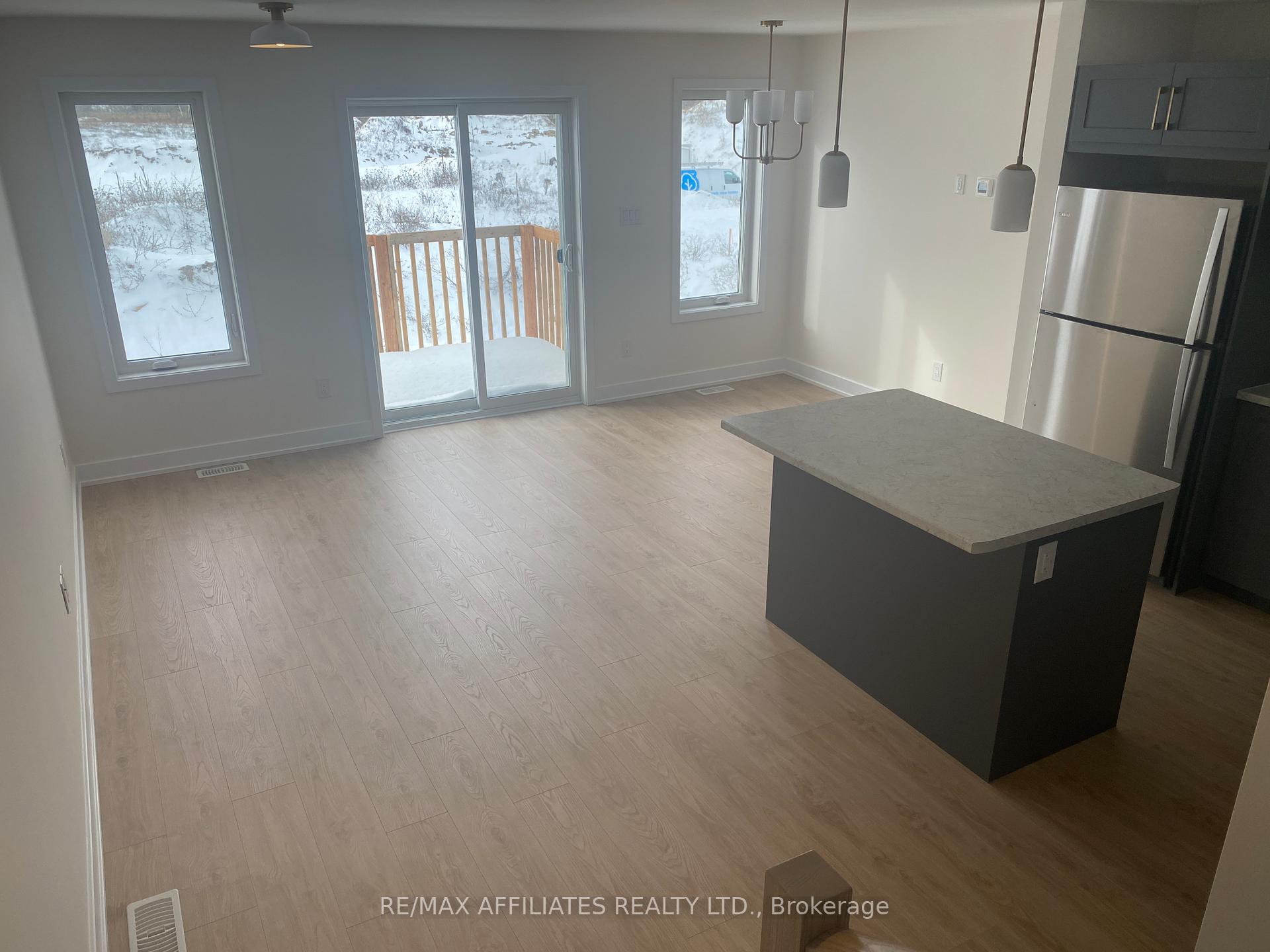 Photo 23 of 54 Staples Boulevard, Smiths Falls — HOMEH
