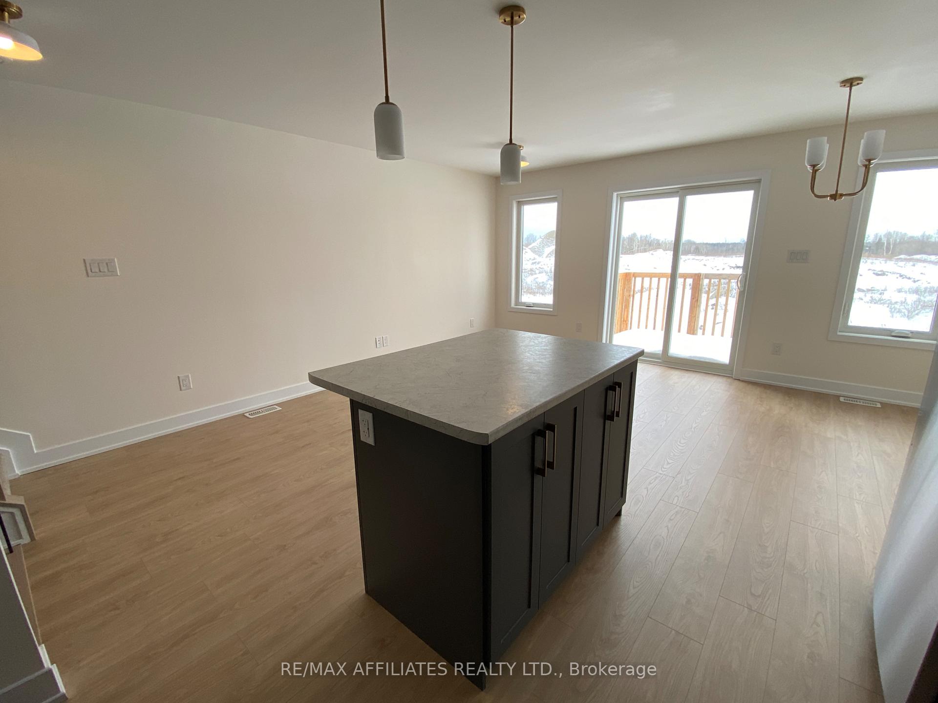 Photo 27 of 54 Staples Boulevard, Smiths Falls — HOMEH