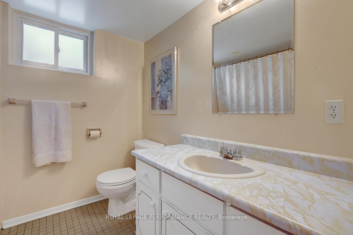Photo 15 of 5 Veronica Place, Ottawa, Sheahan Estates/Trend Village — HOMEH