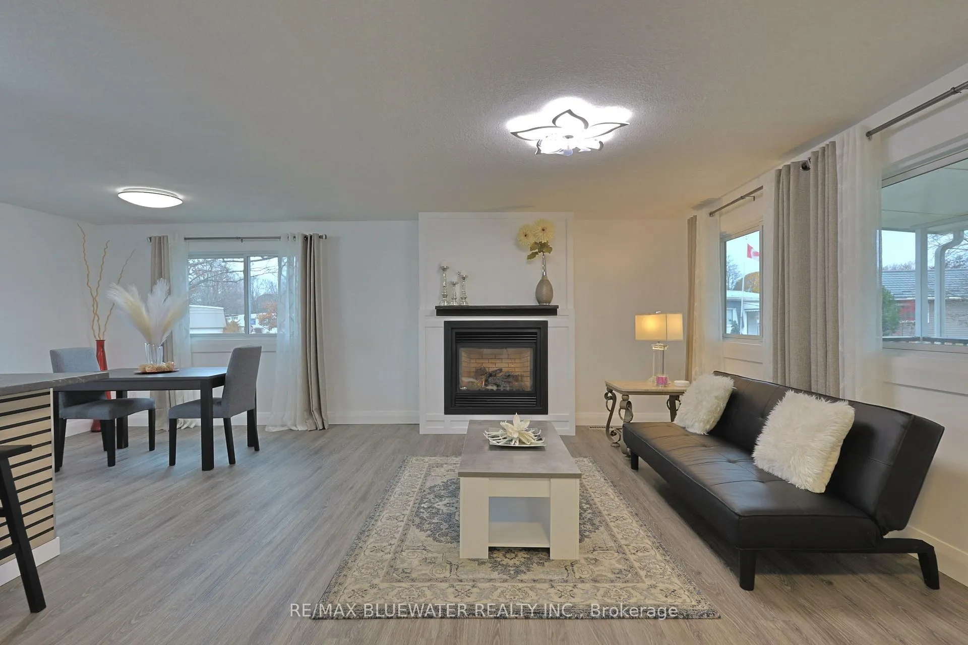 Photo 3 of 46 St Andrews Place, South Huron, Stephen — HOMEH