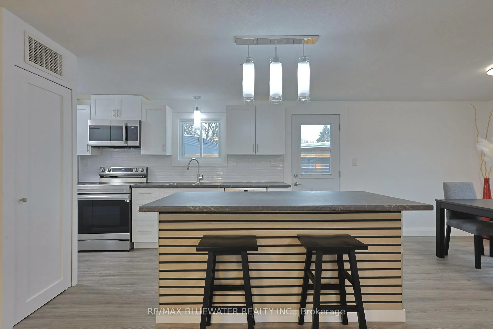Photo 19 of 46 St Andrews Place, South Huron, Stephen — HOMEH