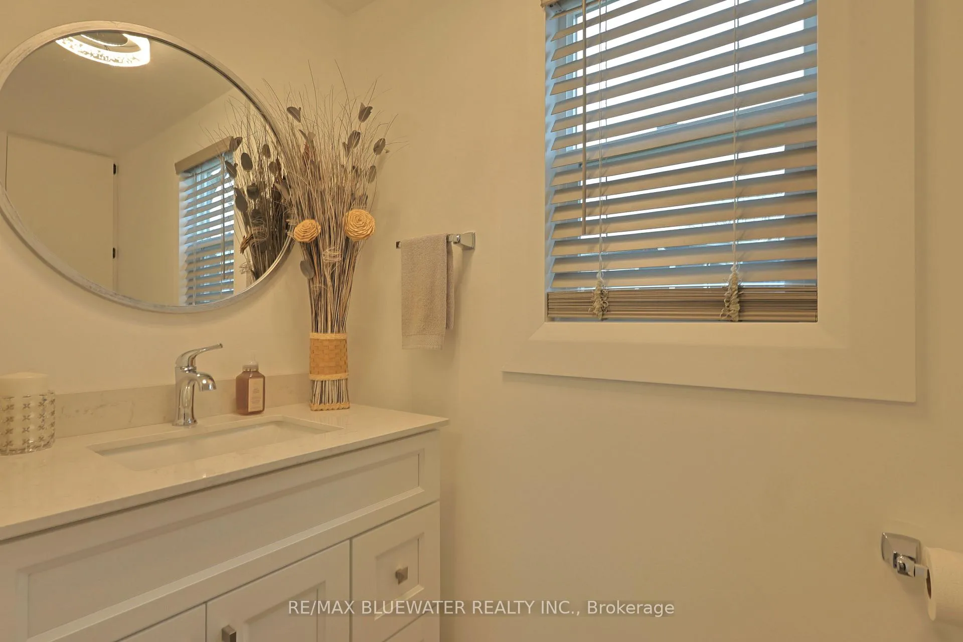 Photo 26 of 46 St Andrews Place, South Huron, Stephen — HOMEH