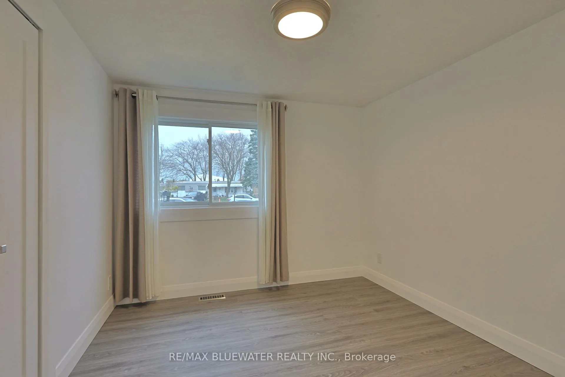 Photo 28 of 46 St Andrews Place, South Huron, Stephen — HOMEH