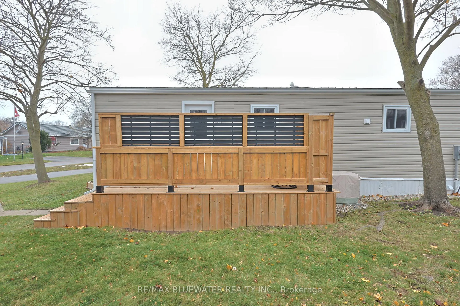 Photo 32 of 46 St Andrews Place, South Huron, Stephen — HOMEH