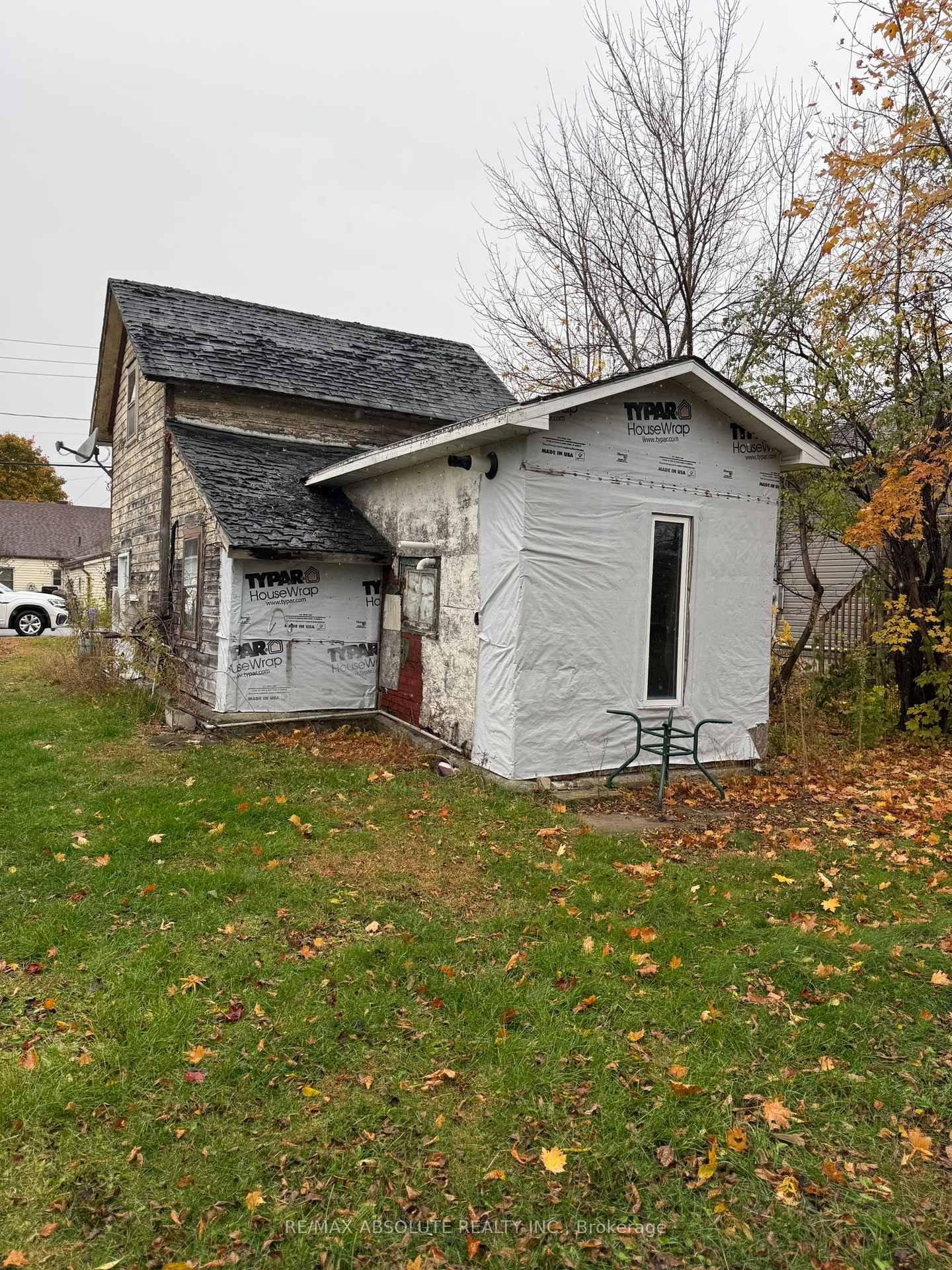 Photo 1 of 33 Lorne Street, Smiths Falls — HOMEH