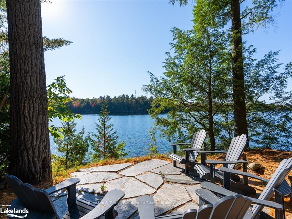 Photo 3 of 27 Playfair Island, Seguin — HOMEH