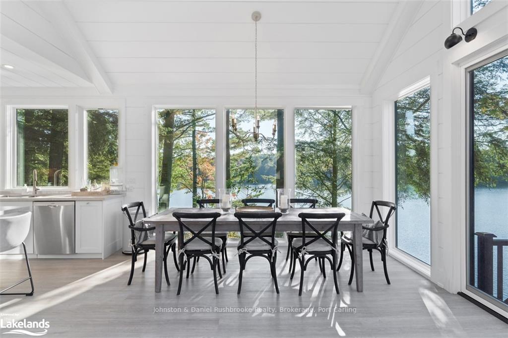 Photo 14 of 27 Playfair Island, Seguin — HOMEH