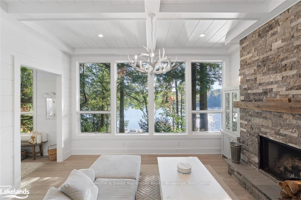 Photo 20 of 27 Playfair Island, Seguin — HOMEH