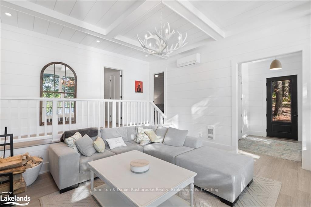 Photo 23 of 27 Playfair Island, Seguin — HOMEH
