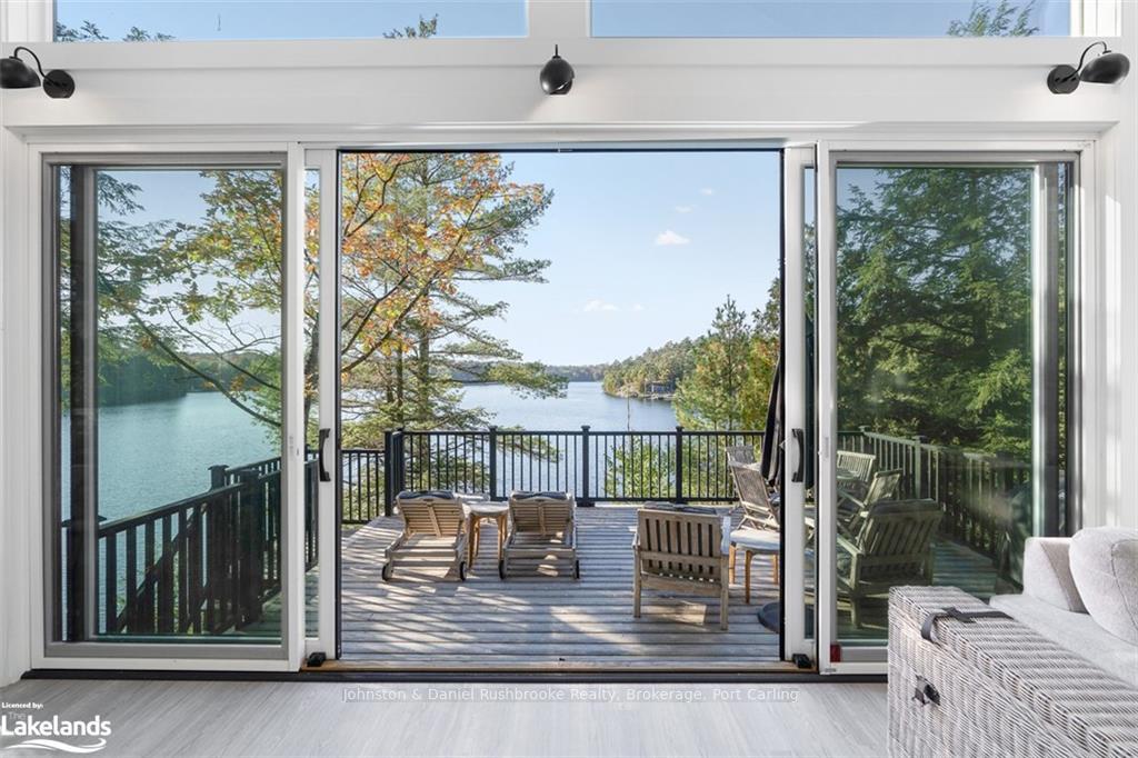 Photo 24 of 27 Playfair Island, Seguin — HOMEH