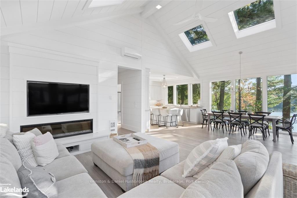 Photo 28 of 27 Playfair Island, Seguin — HOMEH