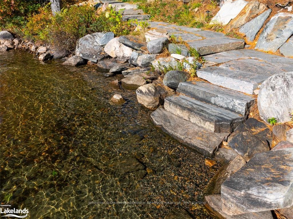 Photo 43 of 27 Playfair Island, Seguin — HOMEH