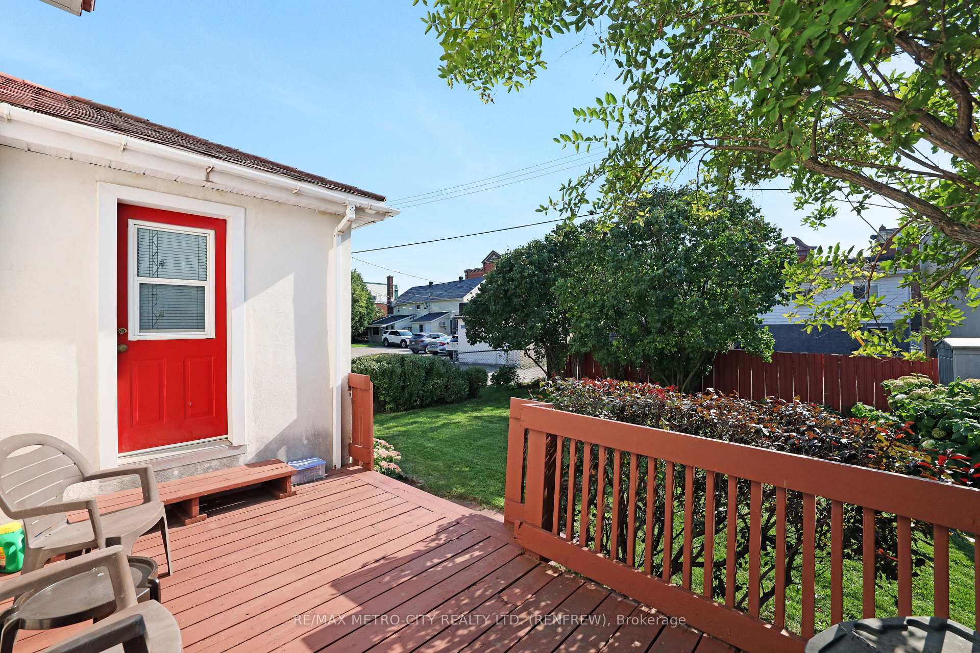 Photo 25 of 258 Plaunt Street S, Renfrew — HOMEH