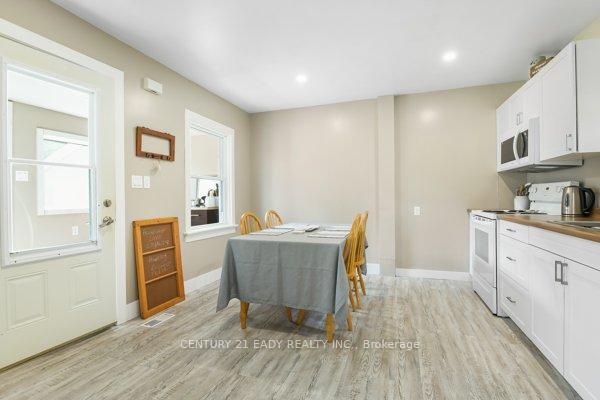 Photo 13 of 24 Munroe Avenue E, Renfrew — HOMEH