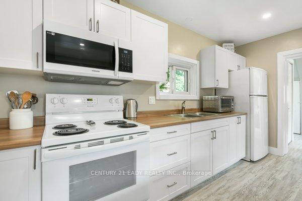 Photo 15 of 24 Munroe Avenue E, Renfrew — HOMEH