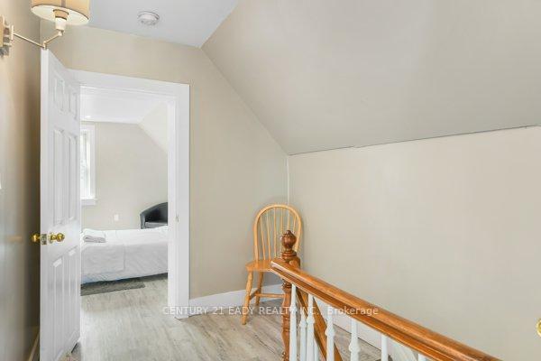 Photo 21 of 24 Munroe Avenue E, Renfrew — HOMEH