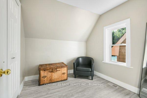 Photo 25 of 24 Munroe Avenue E, Renfrew — HOMEH