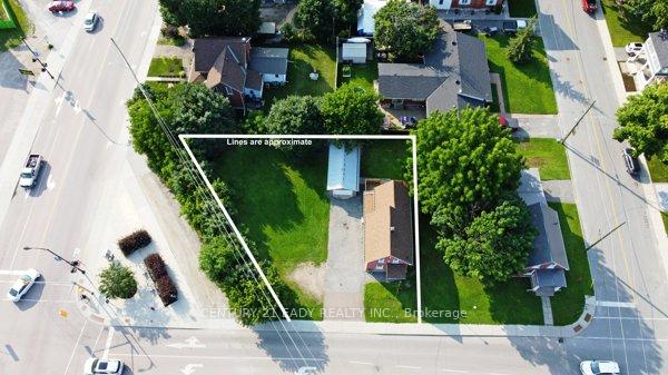 Photo 33 of 24 Munroe Avenue E, Renfrew — HOMEH