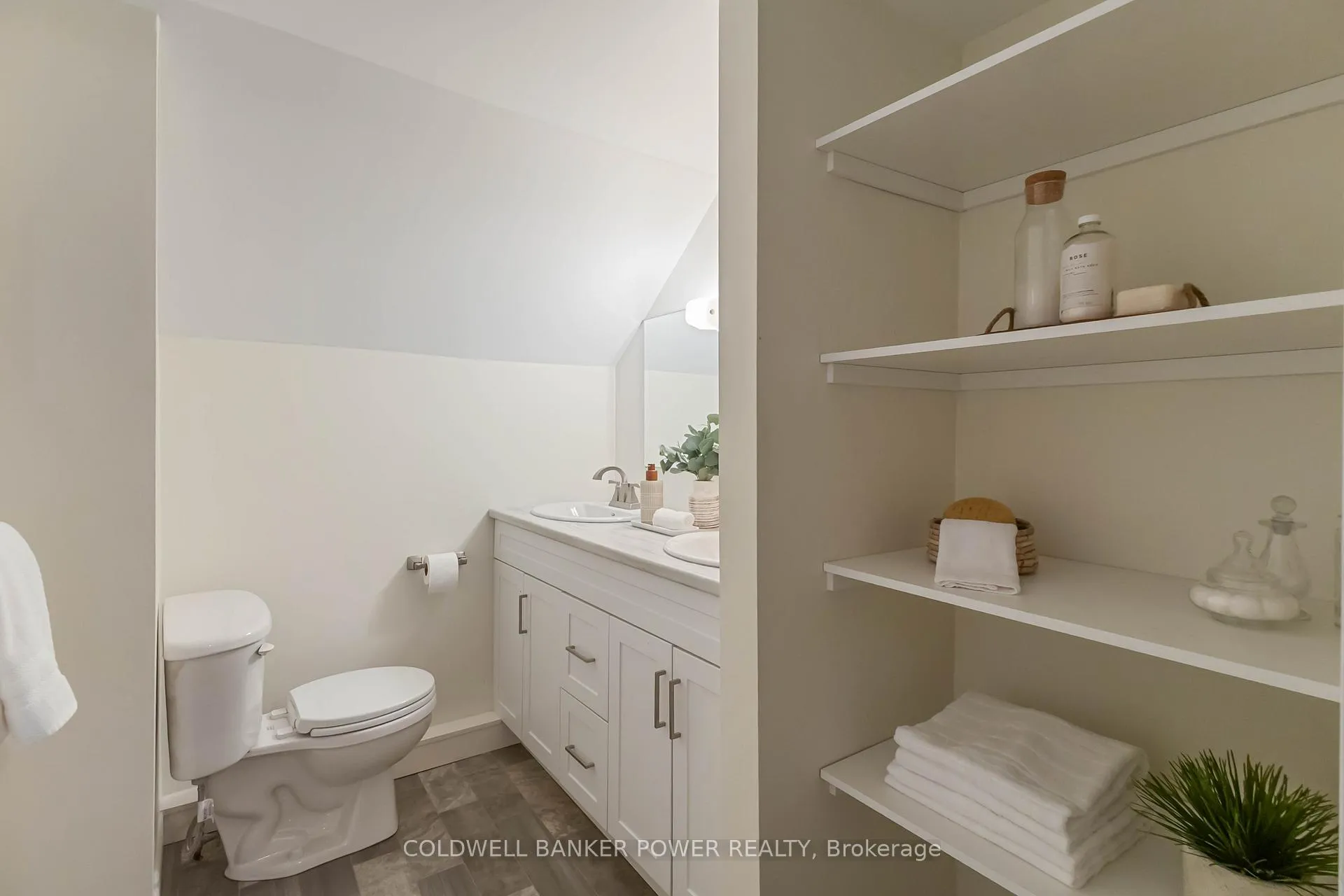 Photo 32 of 10701 Sunset Drive, Southwold, Talbotville — HOMEH