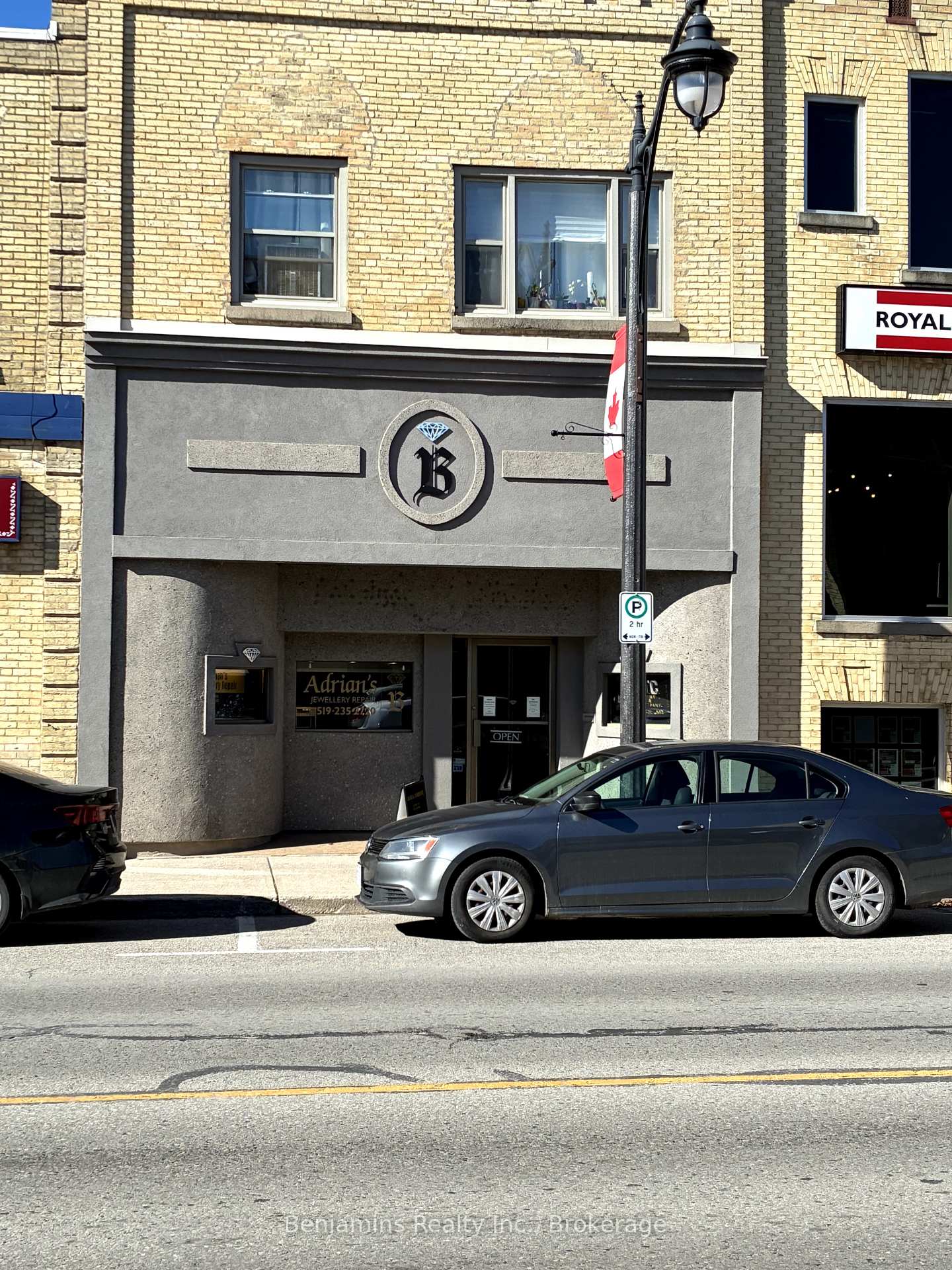 Front of 421 Main Street S