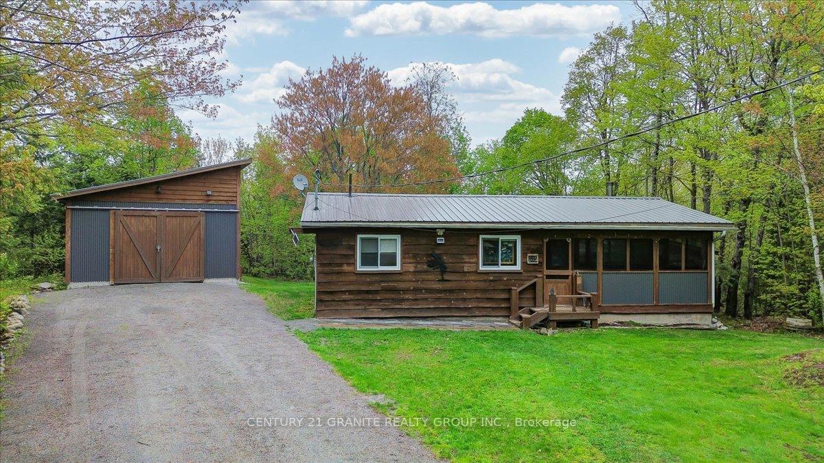 Photo 3 of 27 Birch Crescent, South Algonquin — HOMEH