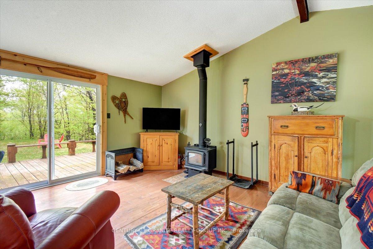 Photo 7 of 27 Birch Crescent, South Algonquin — HOMEH