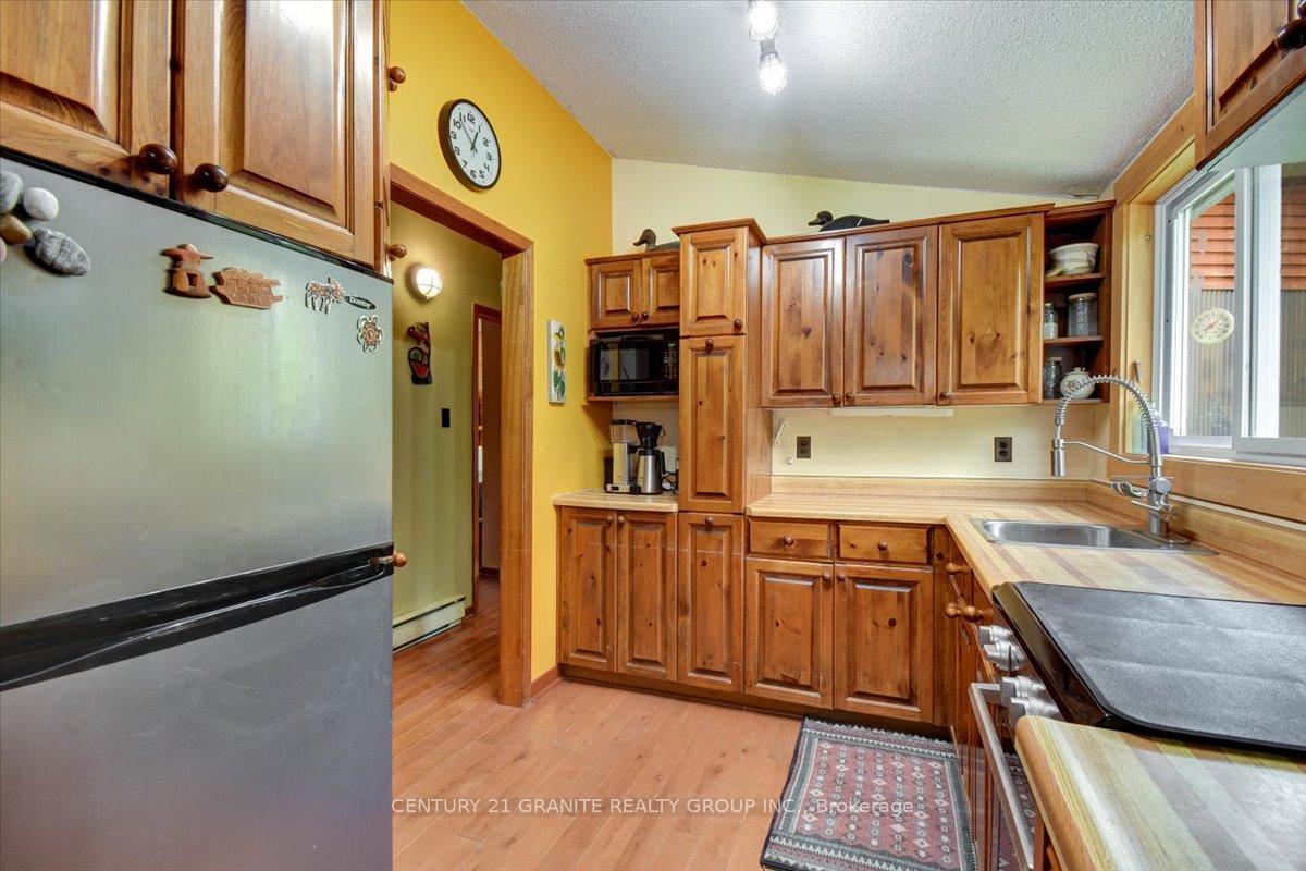 Photo 11 of 27 Birch Crescent, South Algonquin — HOMEH