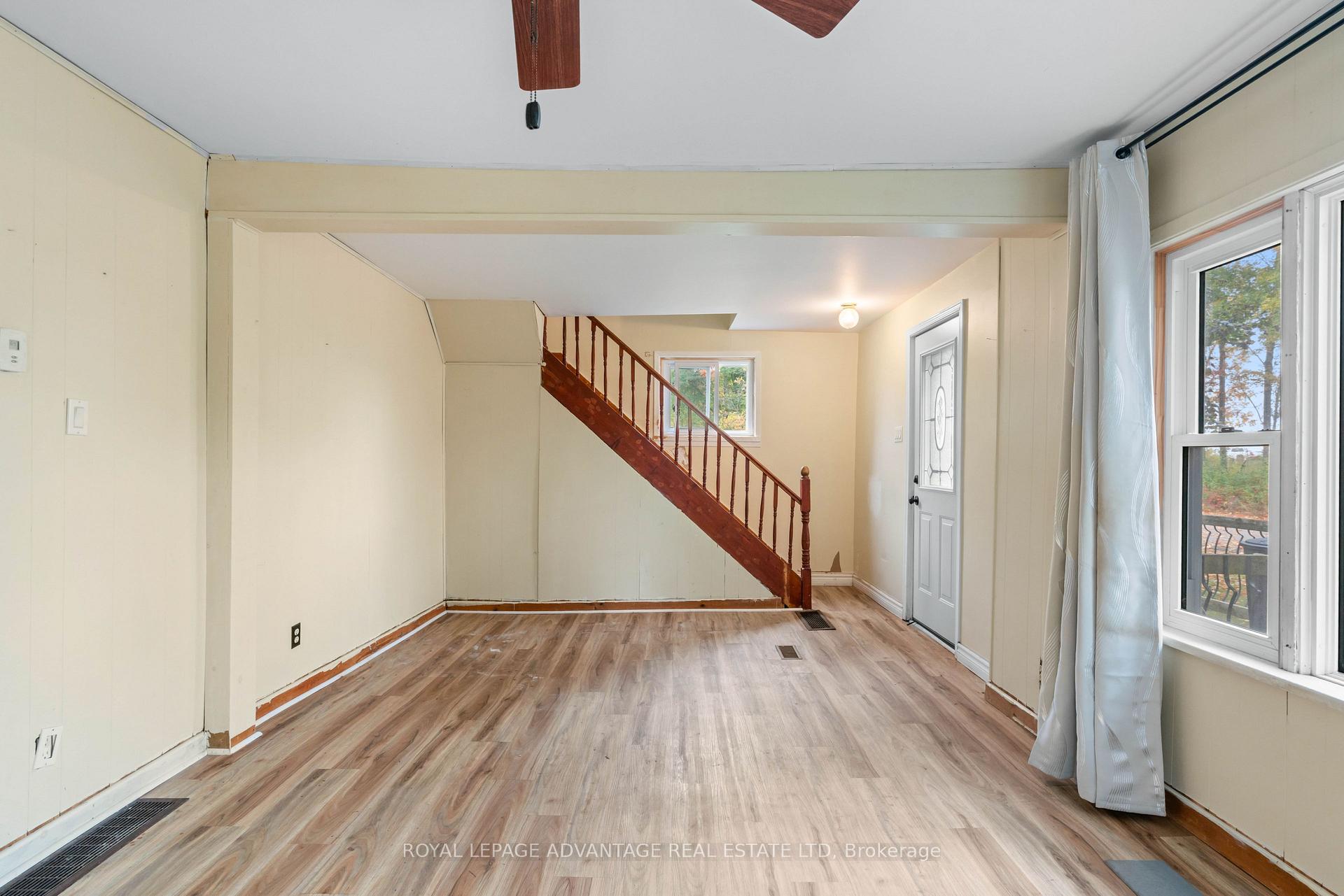Photo 8 of 79 Broadview Avenue W, Smiths Falls — HOMEH
