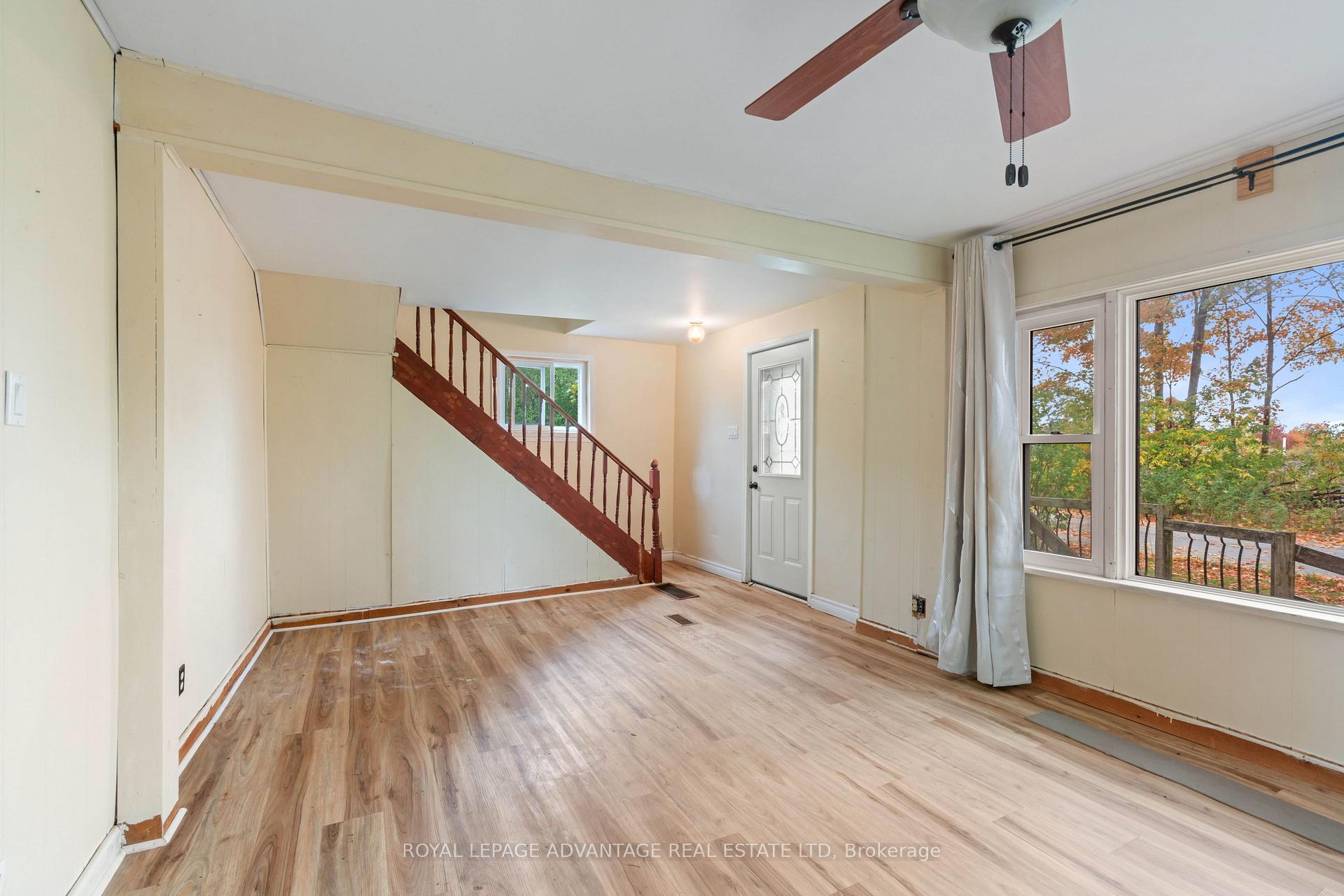 Photo 9 of 79 Broadview Avenue W, Smiths Falls — HOMEH