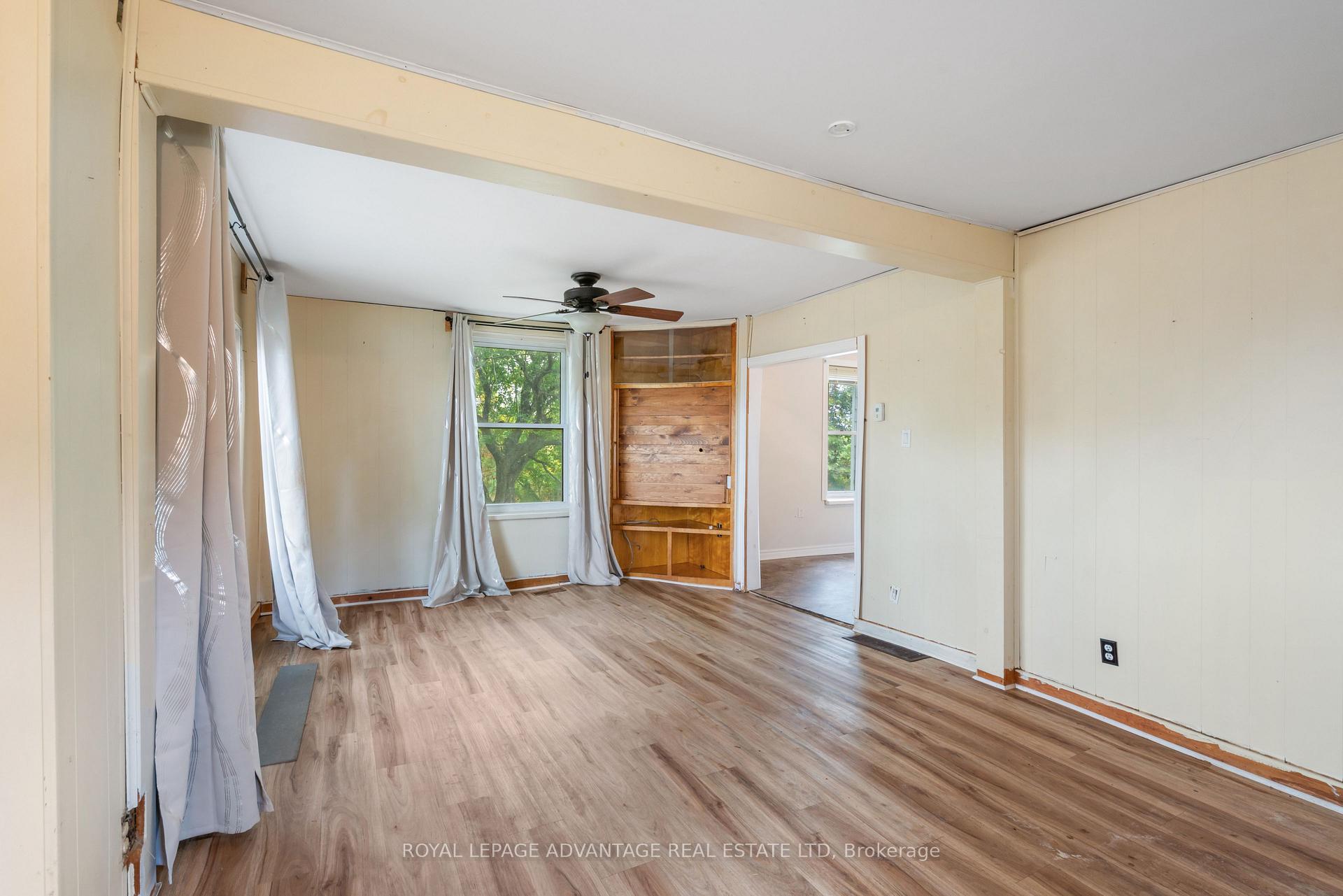 Photo 11 of 79 Broadview Avenue W, Smiths Falls — HOMEH