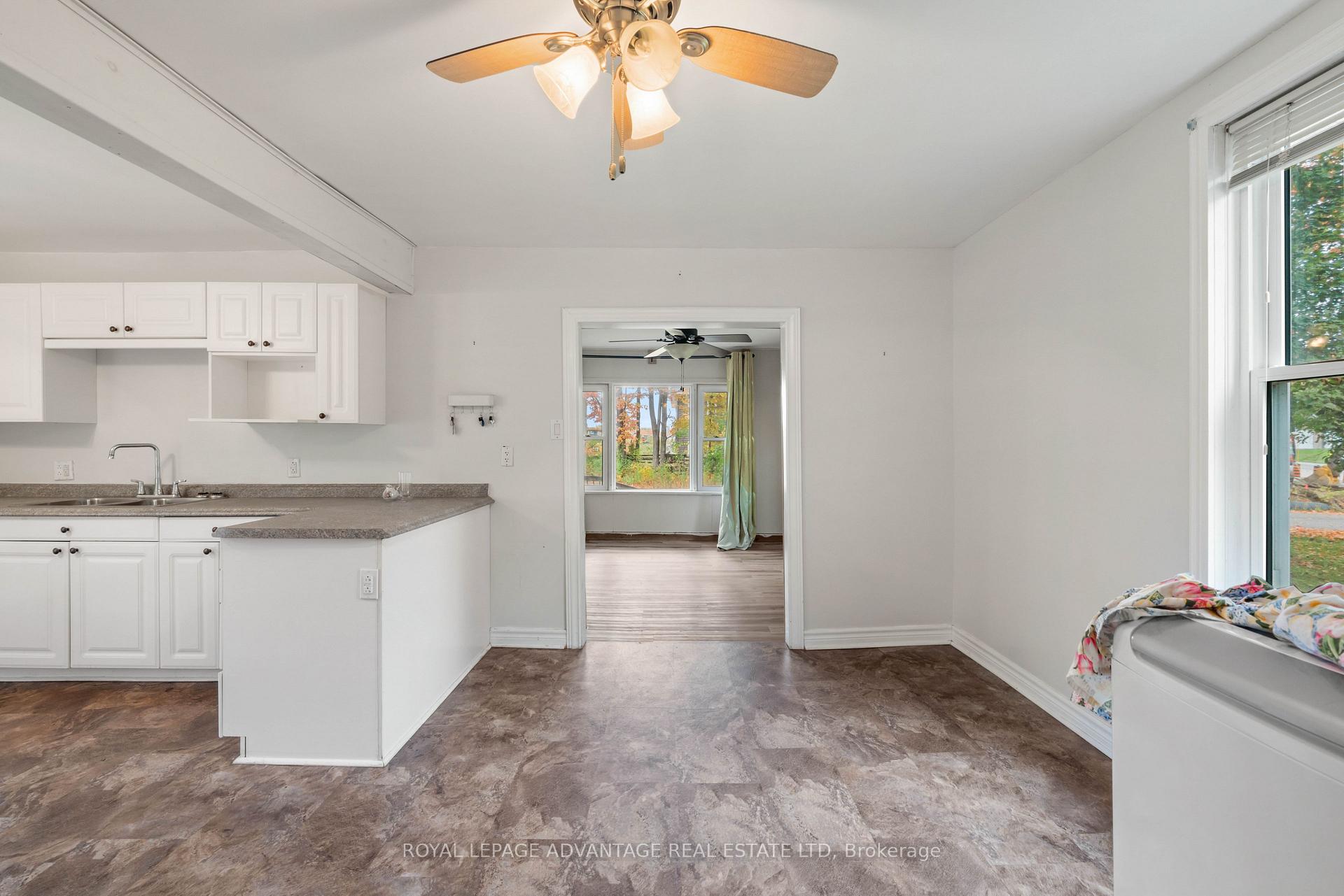 Photo 12 of 79 Broadview Avenue W, Smiths Falls — HOMEH