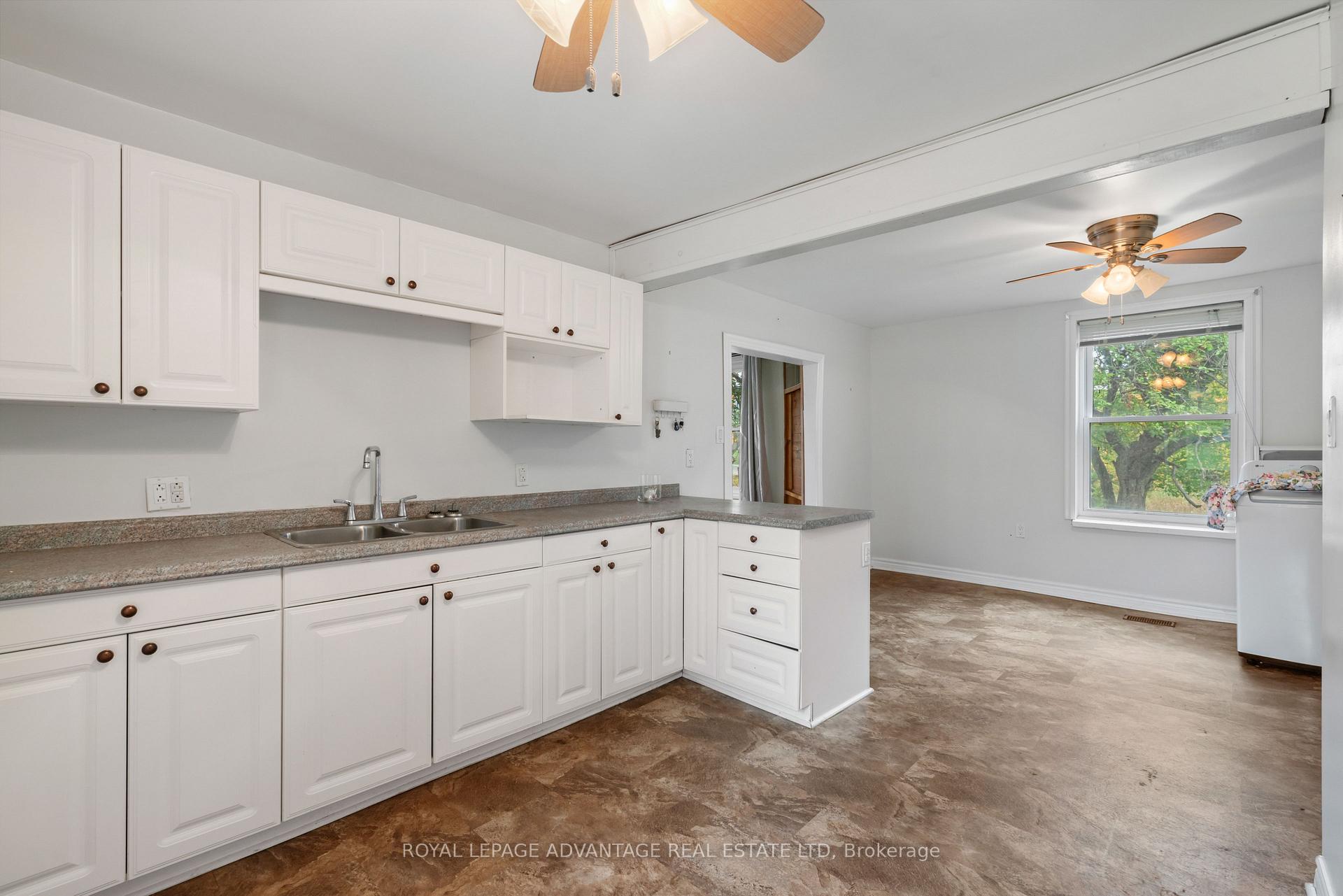 Photo 18 of 79 Broadview Avenue W, Smiths Falls — HOMEH