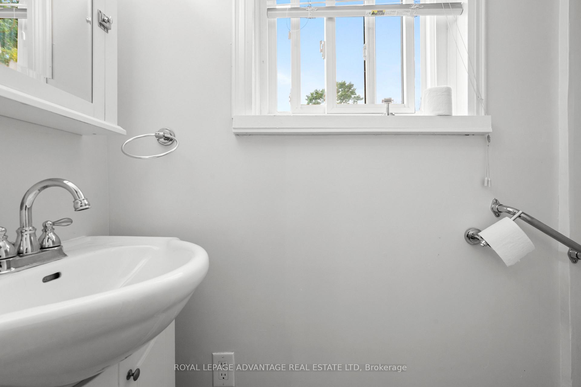 Photo 21 of 79 Broadview Avenue W, Smiths Falls — HOMEH