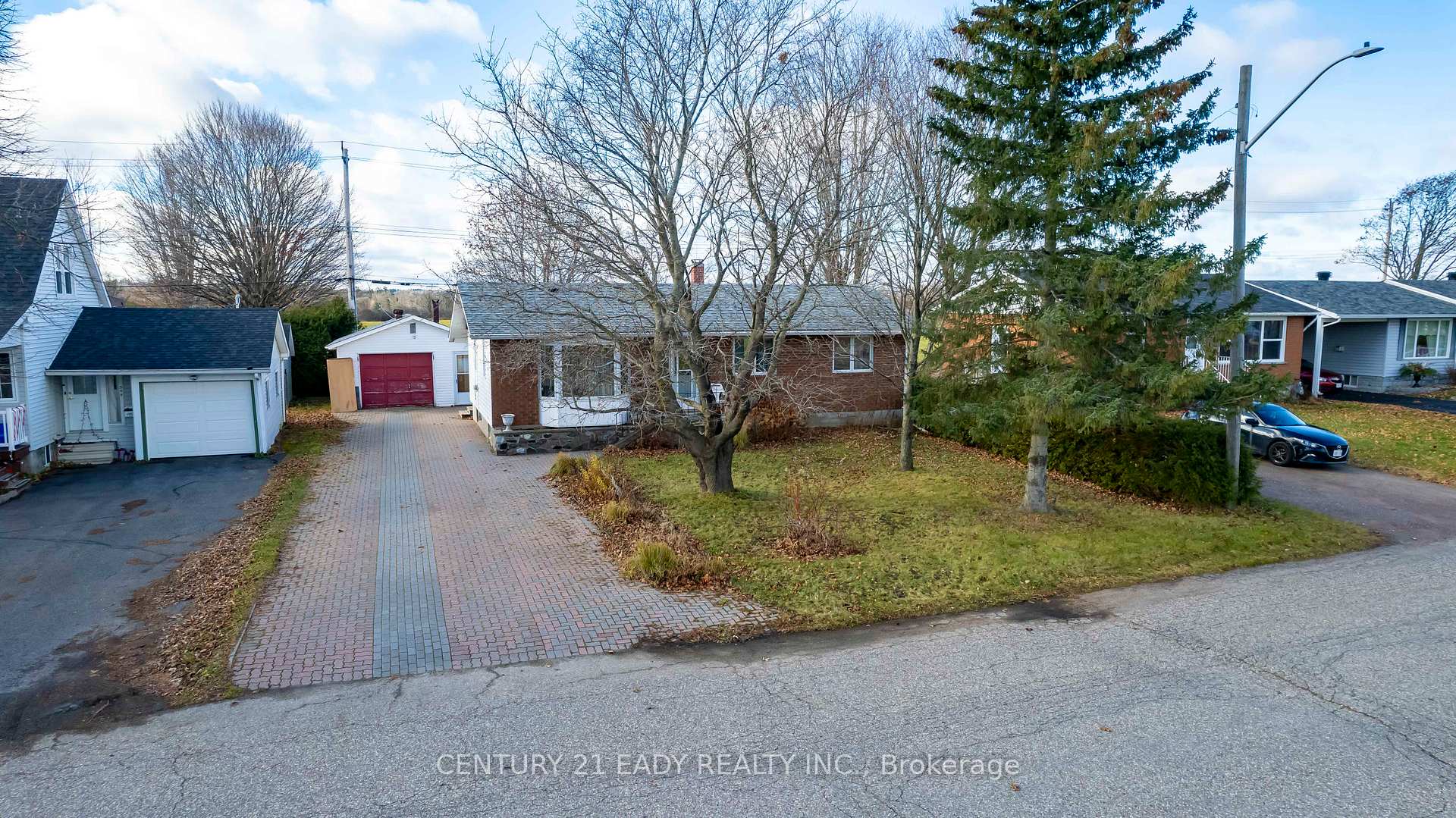 Photo 1 of 508 Aberdeen Street, Renfrew — HOMEH