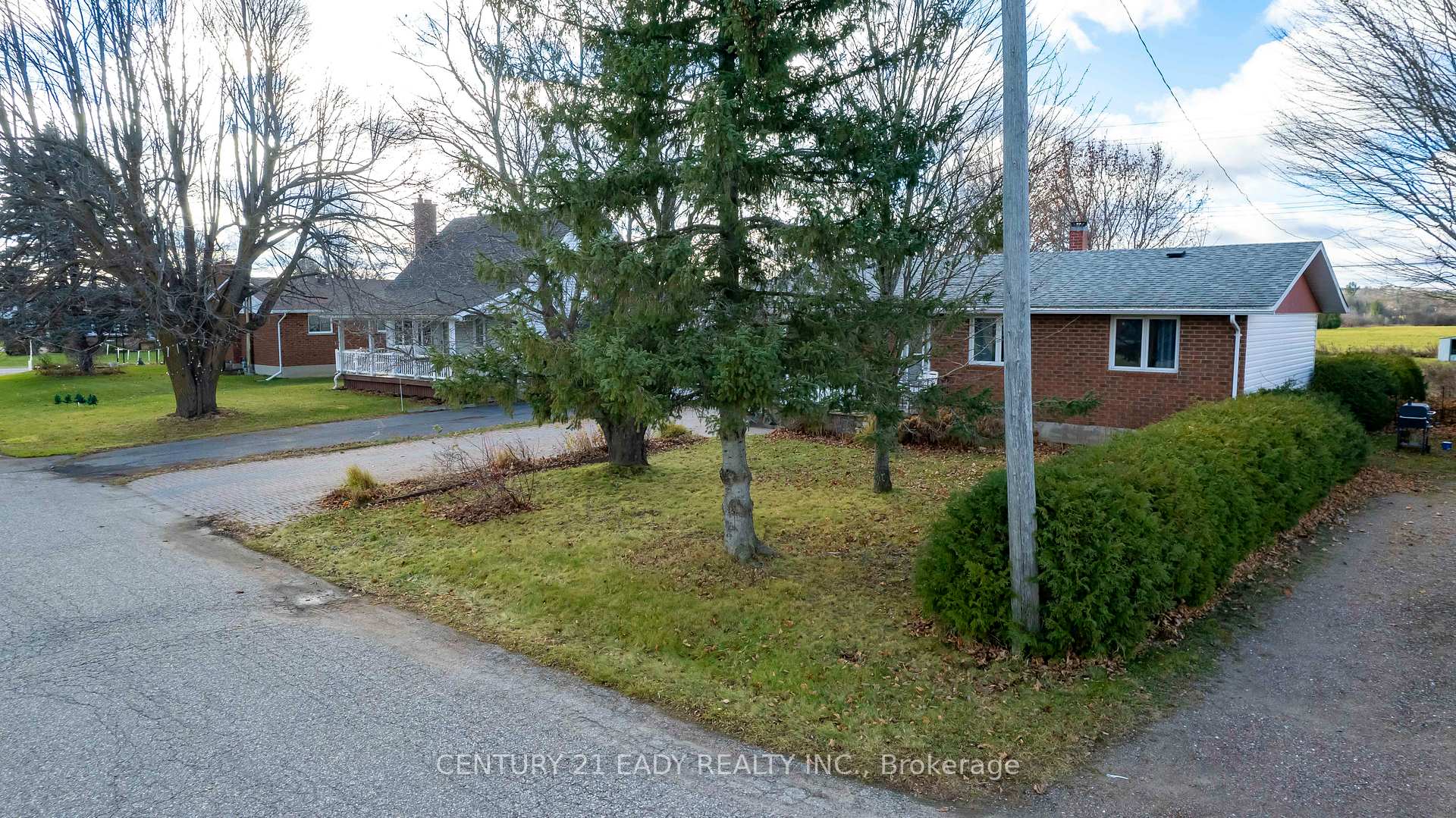 Photo 13 of 508 Aberdeen Street, Renfrew — HOMEH