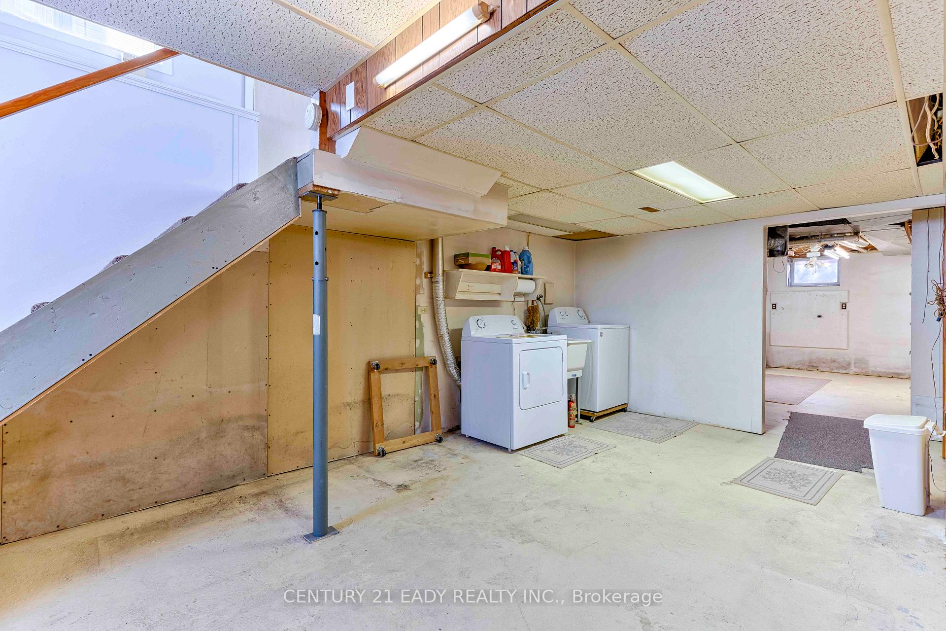 Photo 36 of 508 Aberdeen Street, Renfrew — HOMEH