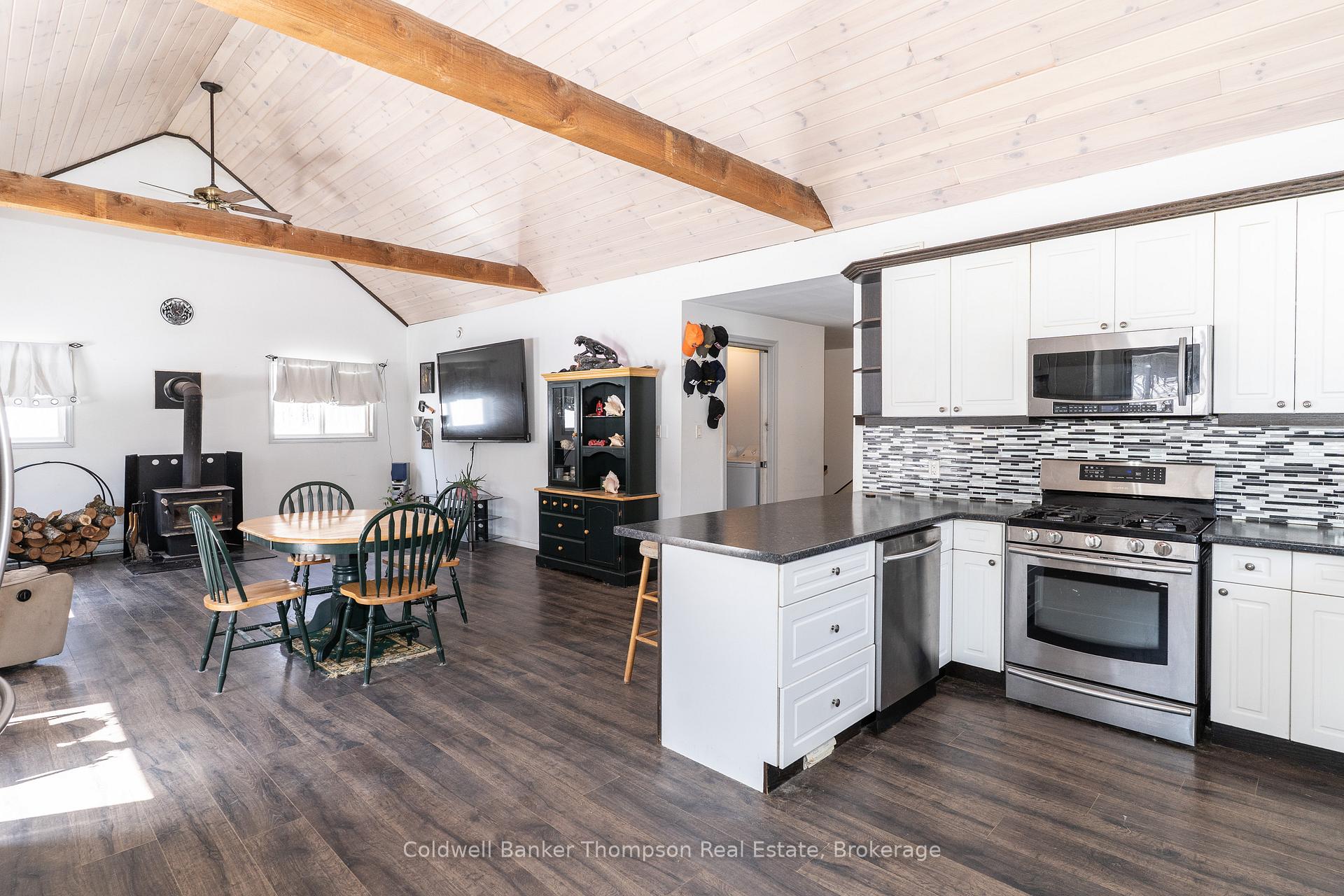 Photo 7 of 320 Bartlett Lake Road, Ryerson — HOMEH