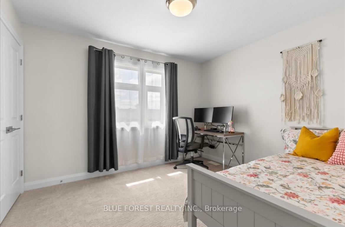 Photo 8 of 98 Rowe Avenue, South Huron, Exeter — HOMEH