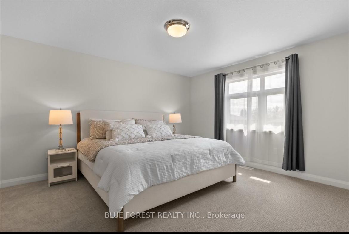 Photo 10 of 98 Rowe Avenue, South Huron, Exeter — HOMEH
