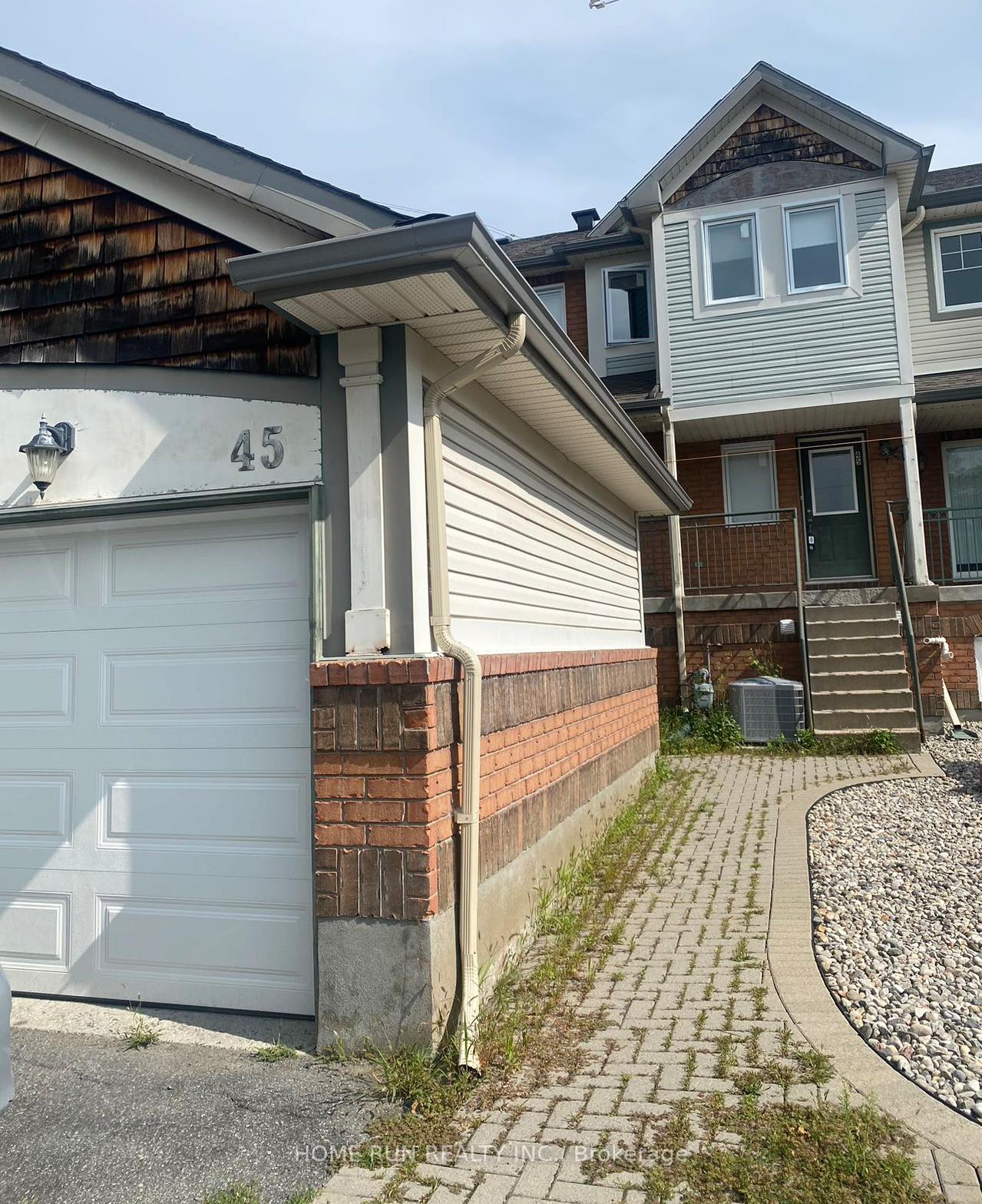Front of 45 Thornbury Crescent