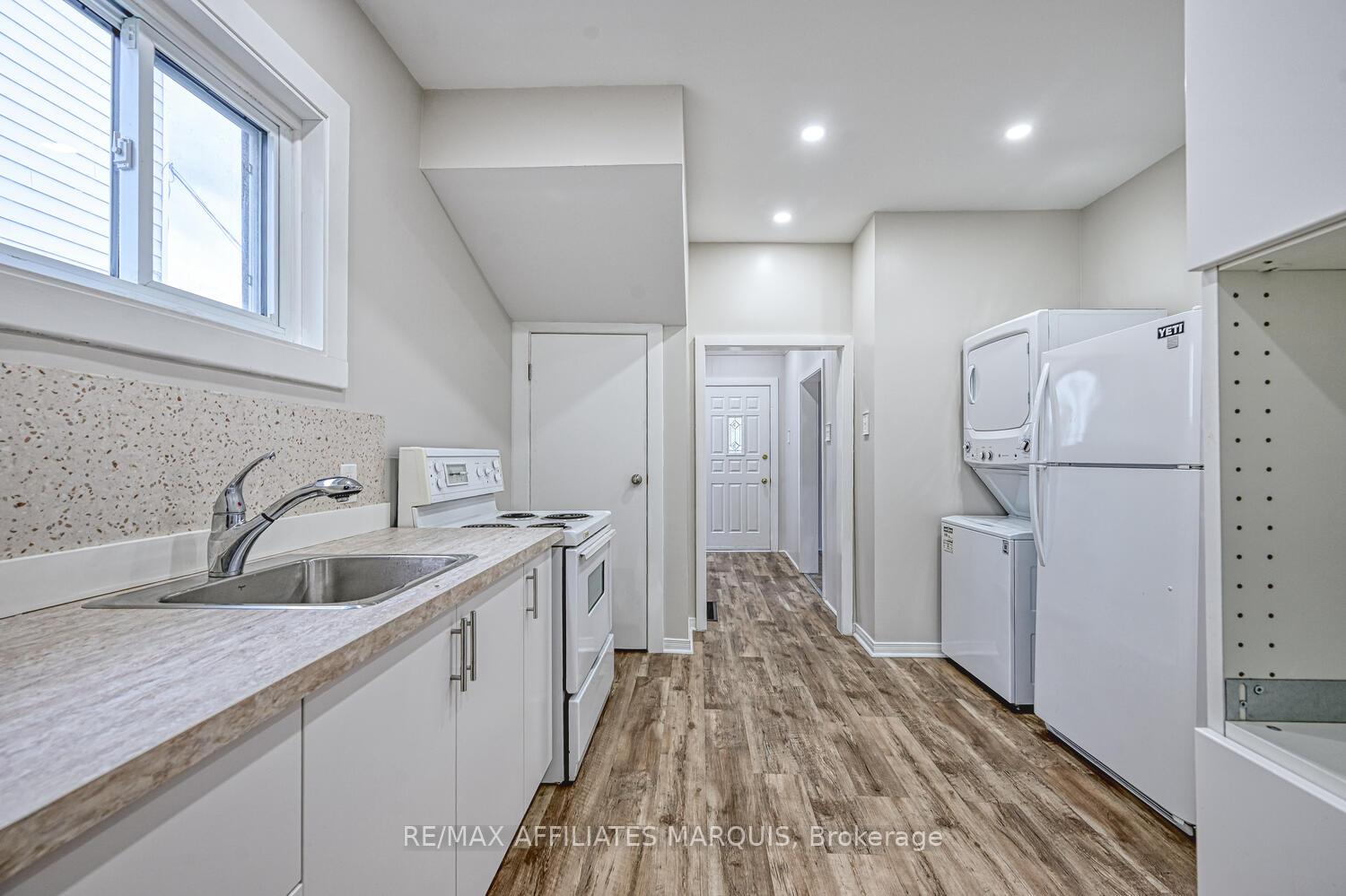 Photo 19 of 8 Winnifred Street N, Smiths Falls — HOMEH